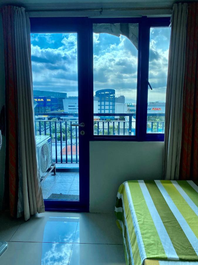 Madison'S Place At Sea Moa Manilla Buitenkant foto
